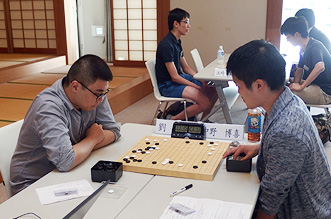 劉順宇さん(山梨学院大学：左)－中野博喜さん(中央大学：右)